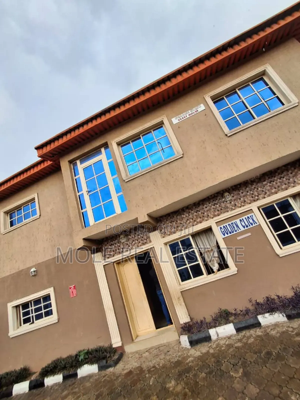 Funtional 28 Rooms Hotelwith 3 Halls 4 Sale Baruwa Alimosho in Baruwa