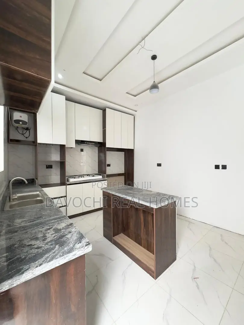 4bdrm Duplex in Ajah, Lekki Phase 1 for sale in Lekki Phase 1