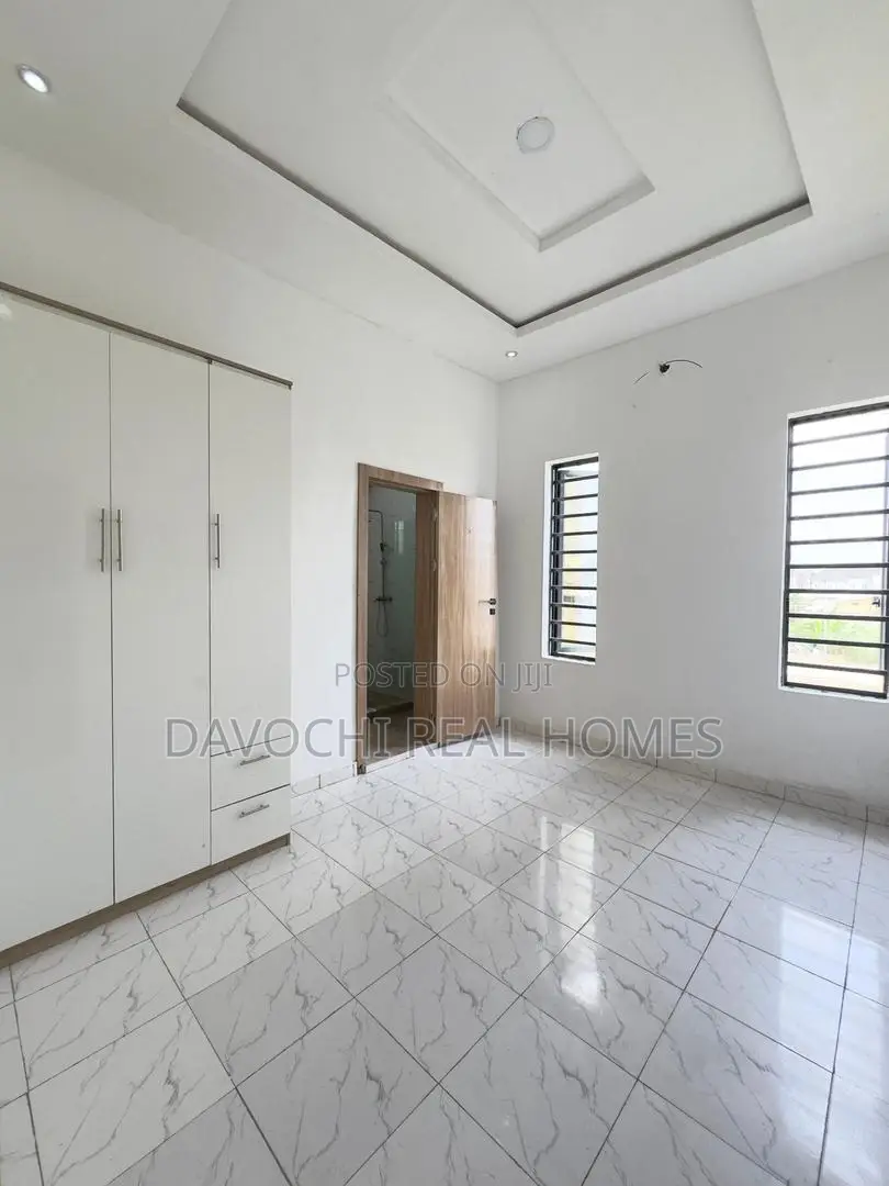 4bdrm Duplex in Ajah, Lekki Phase 1 for sale in Lekki Phase 1