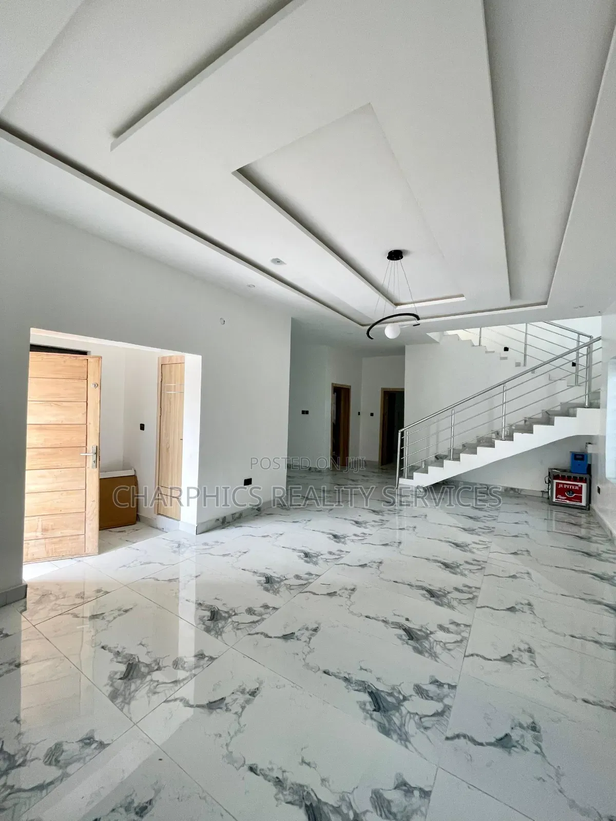 5bdrm Duplex in Ologolo for sale in Ologolo