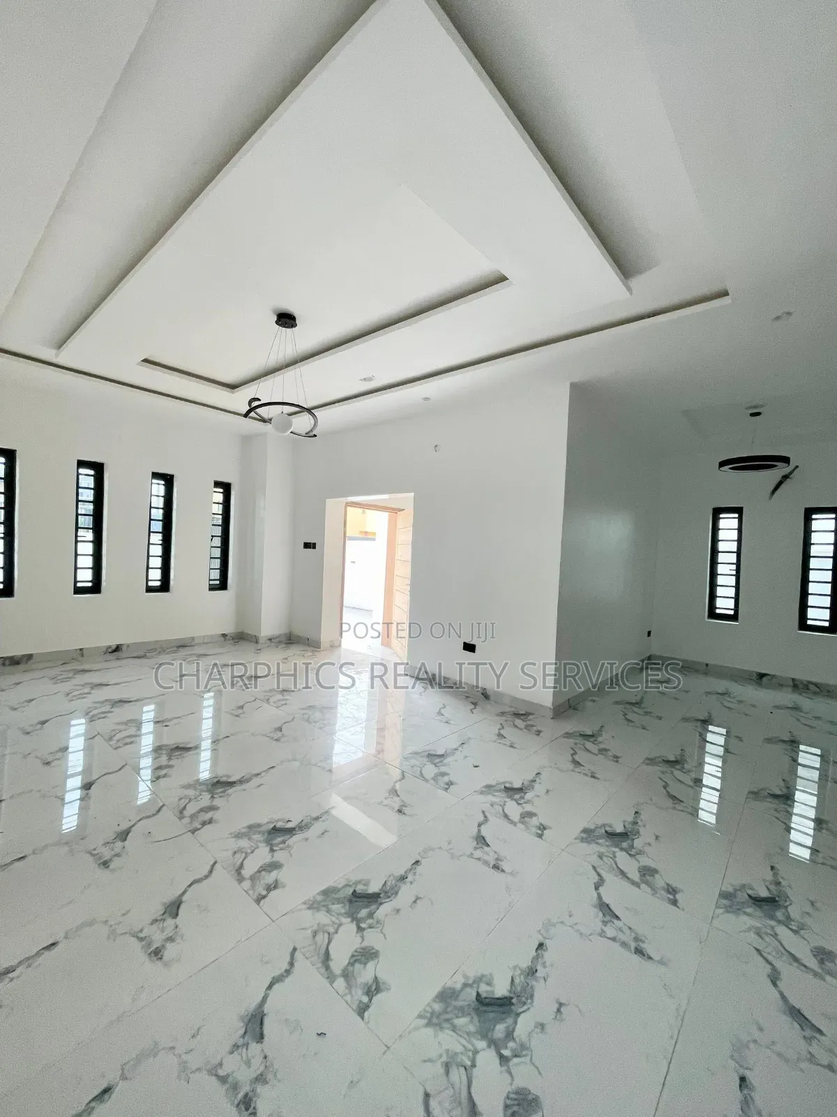 5bdrm Duplex in Ologolo for sale in Ologolo