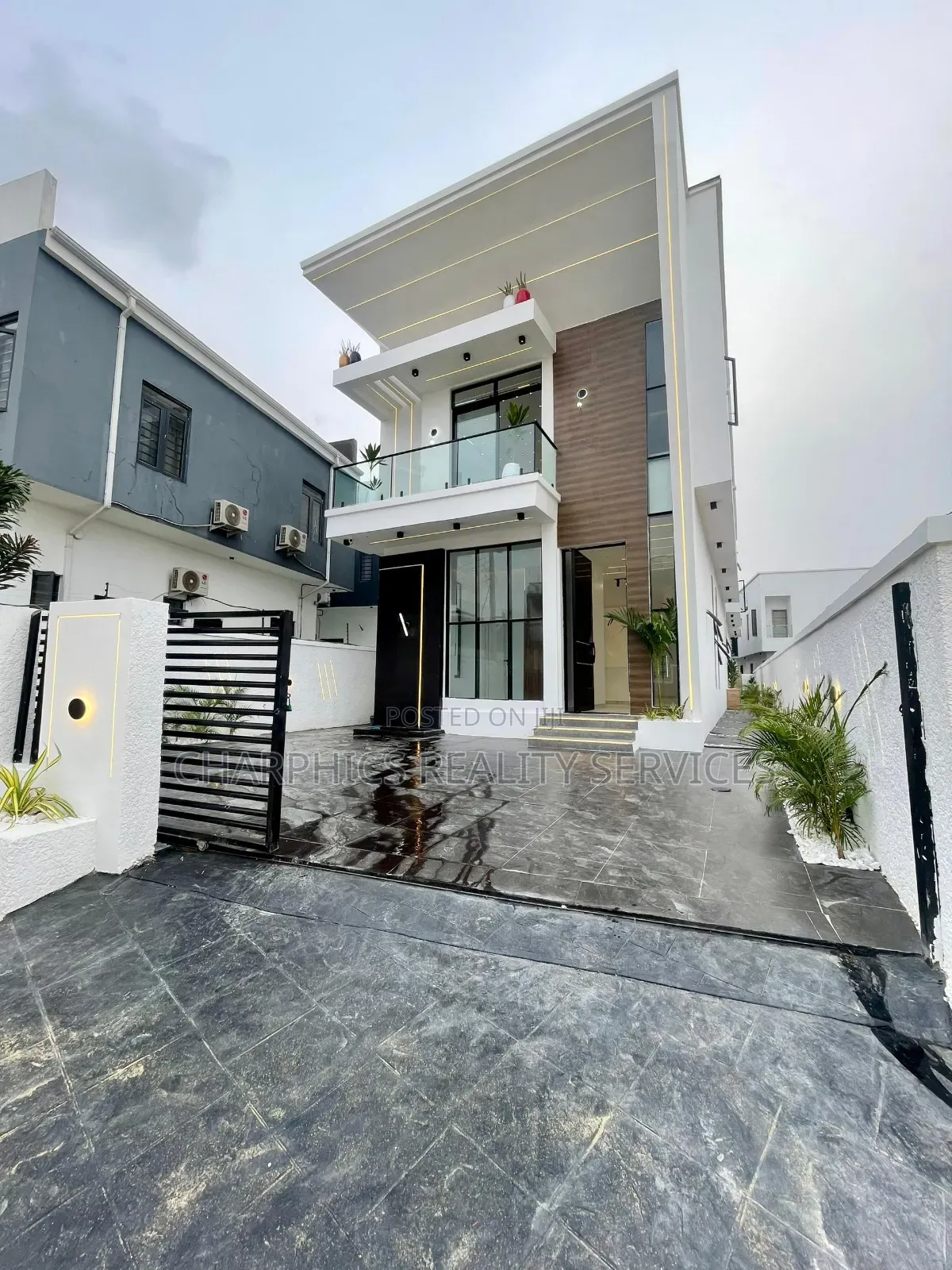 5bdrm Duplex in Ajah for sale in Ajah