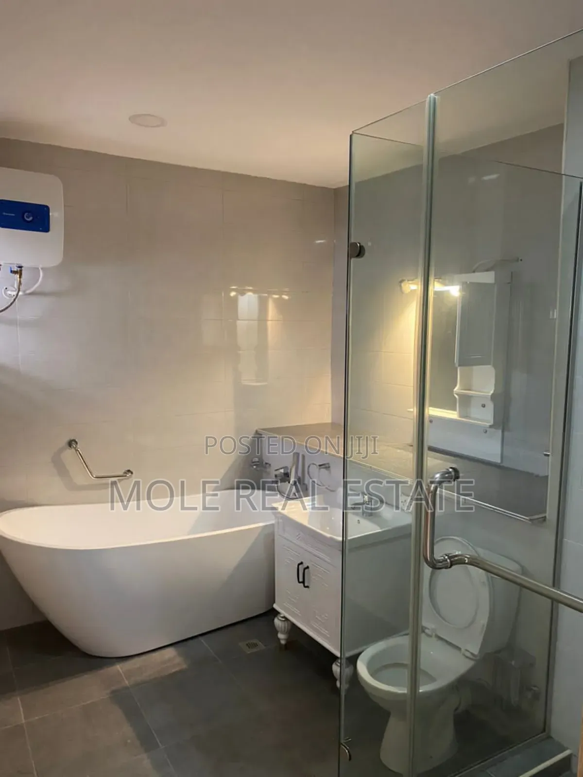 2 Bedroom Serviced Apartment Chevron Leki in Chevron