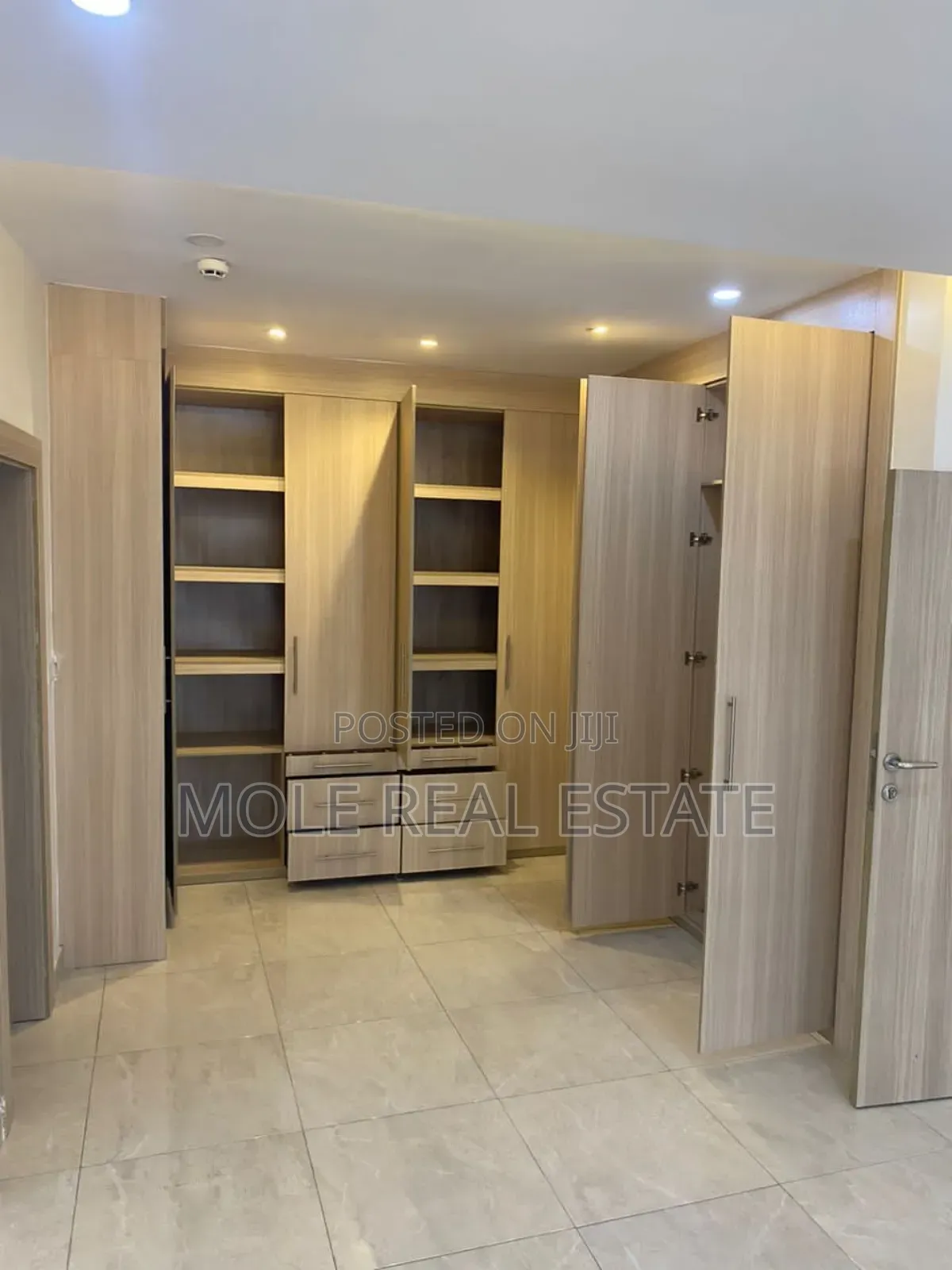 Old Ikoyi Super Roi Manssionat Blocks 4 Sale in Ikoyi