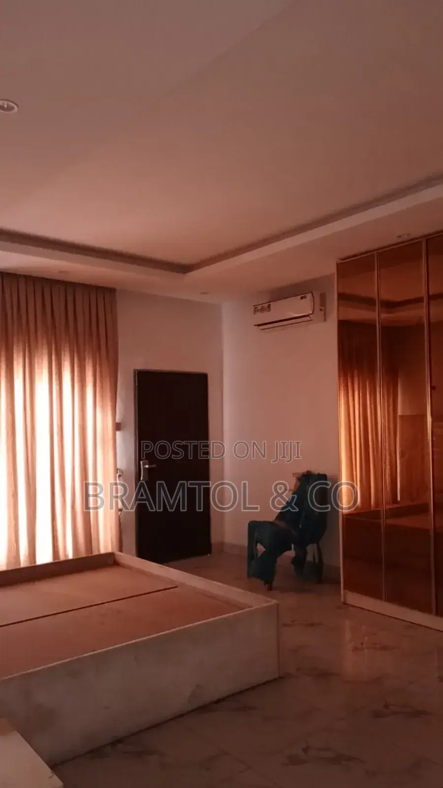 Furnished 4bdrm Townhouse / Terrace in Wuye for rent in Wuye