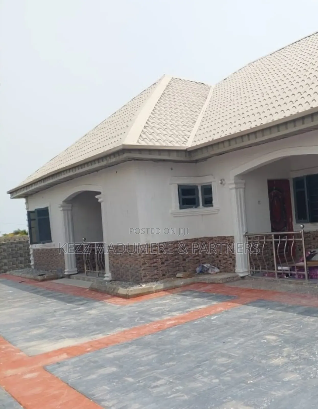 4bdrm Block of Flats in Esepa , Iworo, Along for sale in Badagry / Badagry