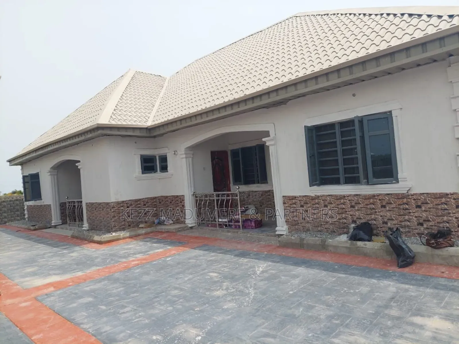 4bdrm Block of Flats in Esepa , Iworo, Along for sale in Badagry / Badagry