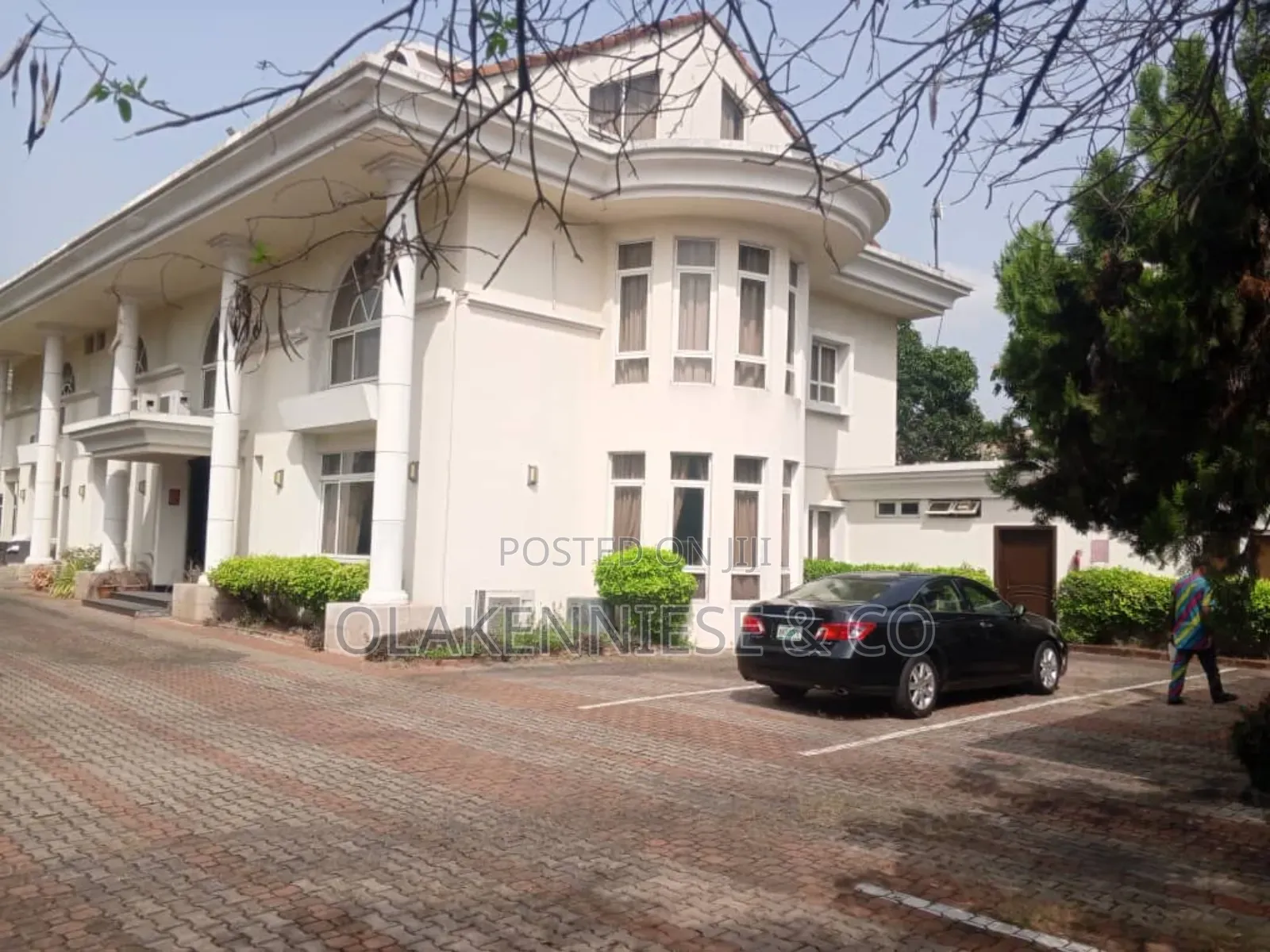 5stars International 49rooms Hotel in Dolphin Estate