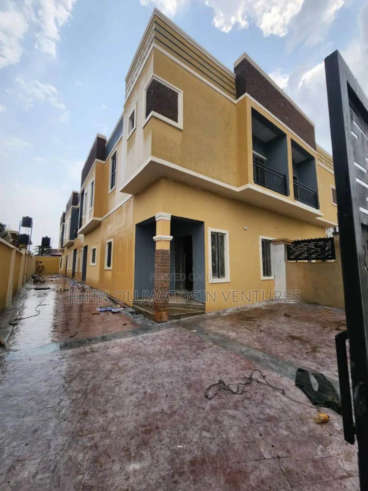 4bdrm Duplex in Omolayo Estate, Akobo for rent in Akobo