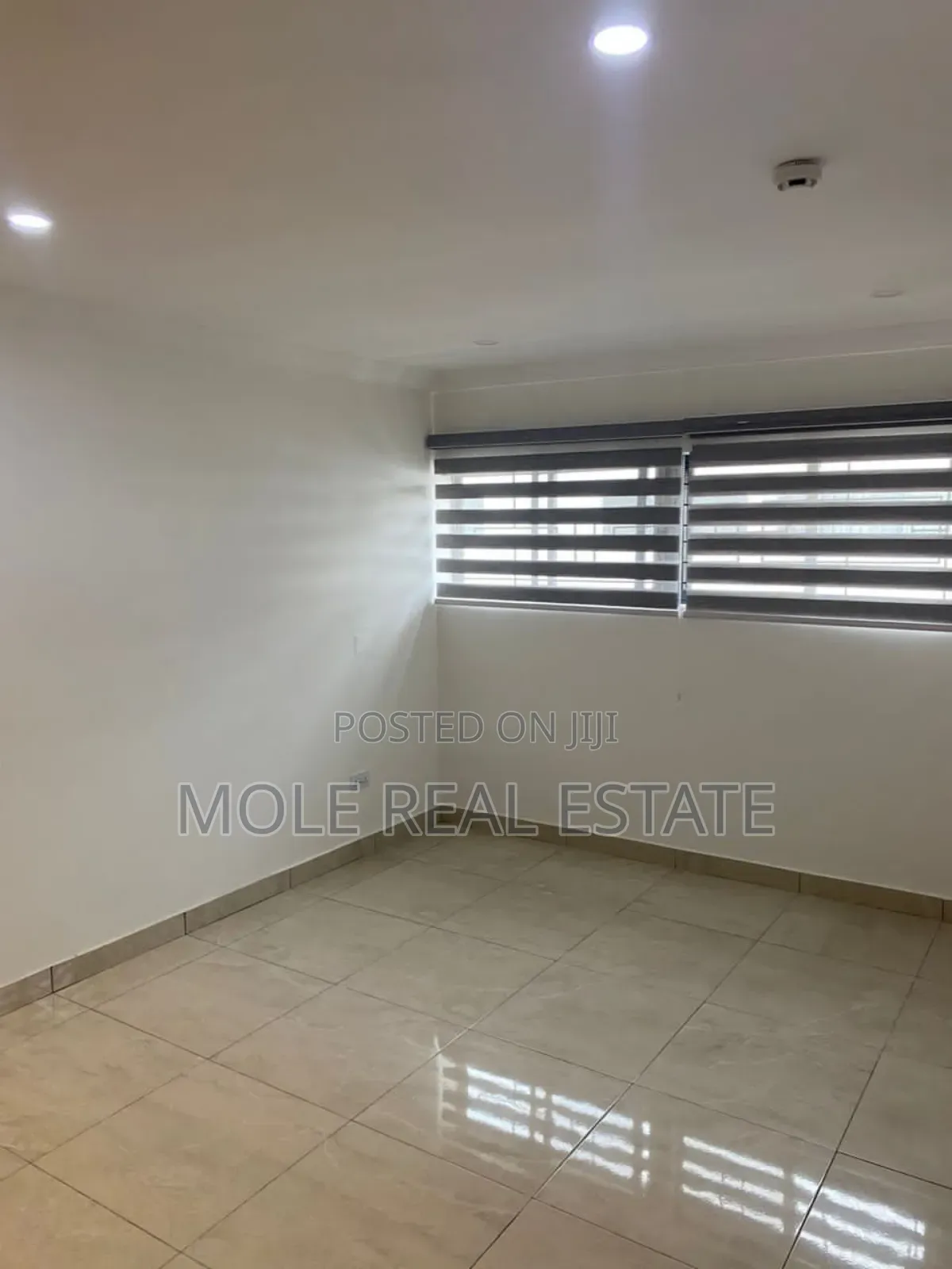4bdrm Apartment in Egbeda for sale in Egbeda / Egbeda
