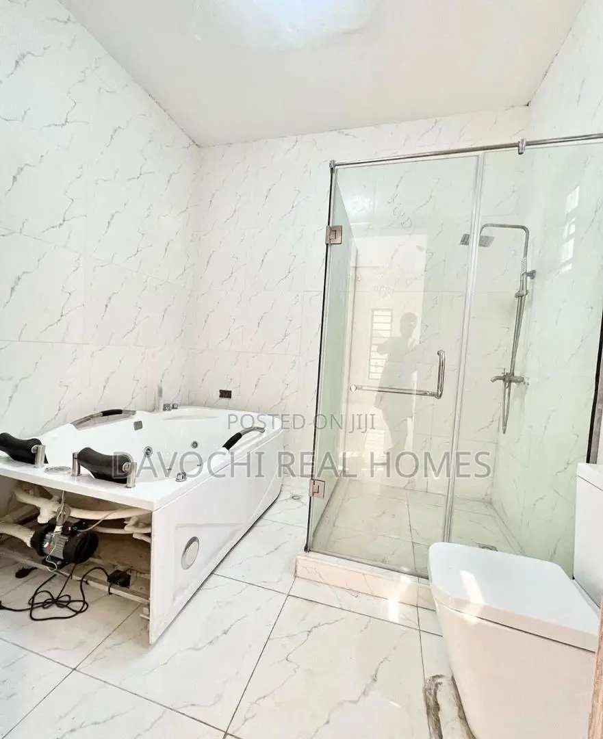 4bdrm Duplex in Ologolo, Lekki for rent in Ologolo