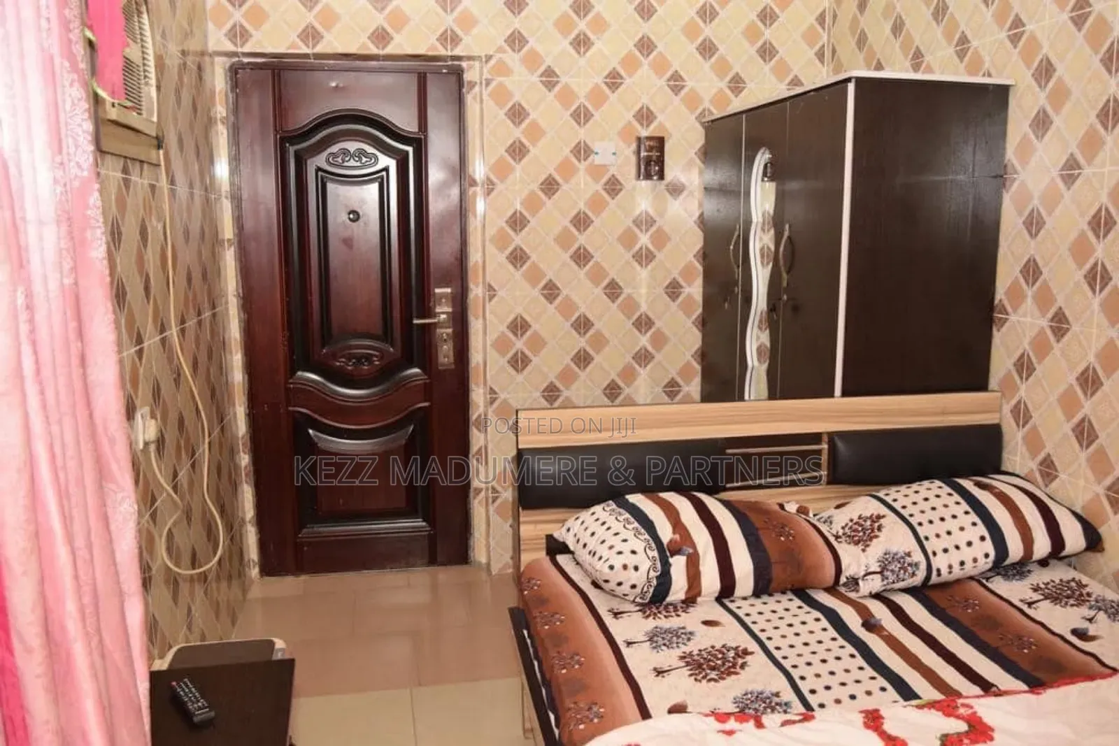 For Sale : 7 Rooms Hotel With Swimming Pool at Elelenwo ,Ph in Obio-Akpor