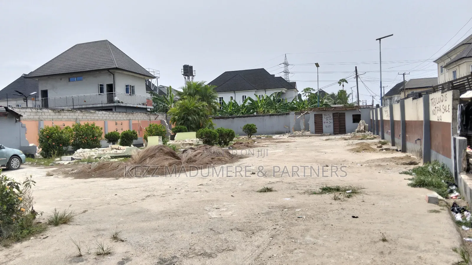 For Sale : 11⁄2 Cornerpiece Plots on Major Sars Rd, Ph in Port-Harcourt