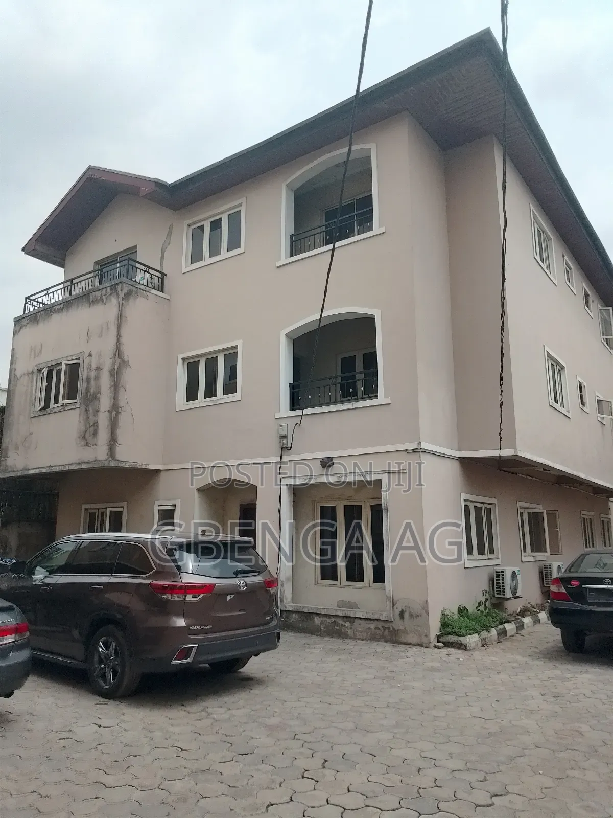 5bdrm Duplex in Gra for sale in Ikeja GRA