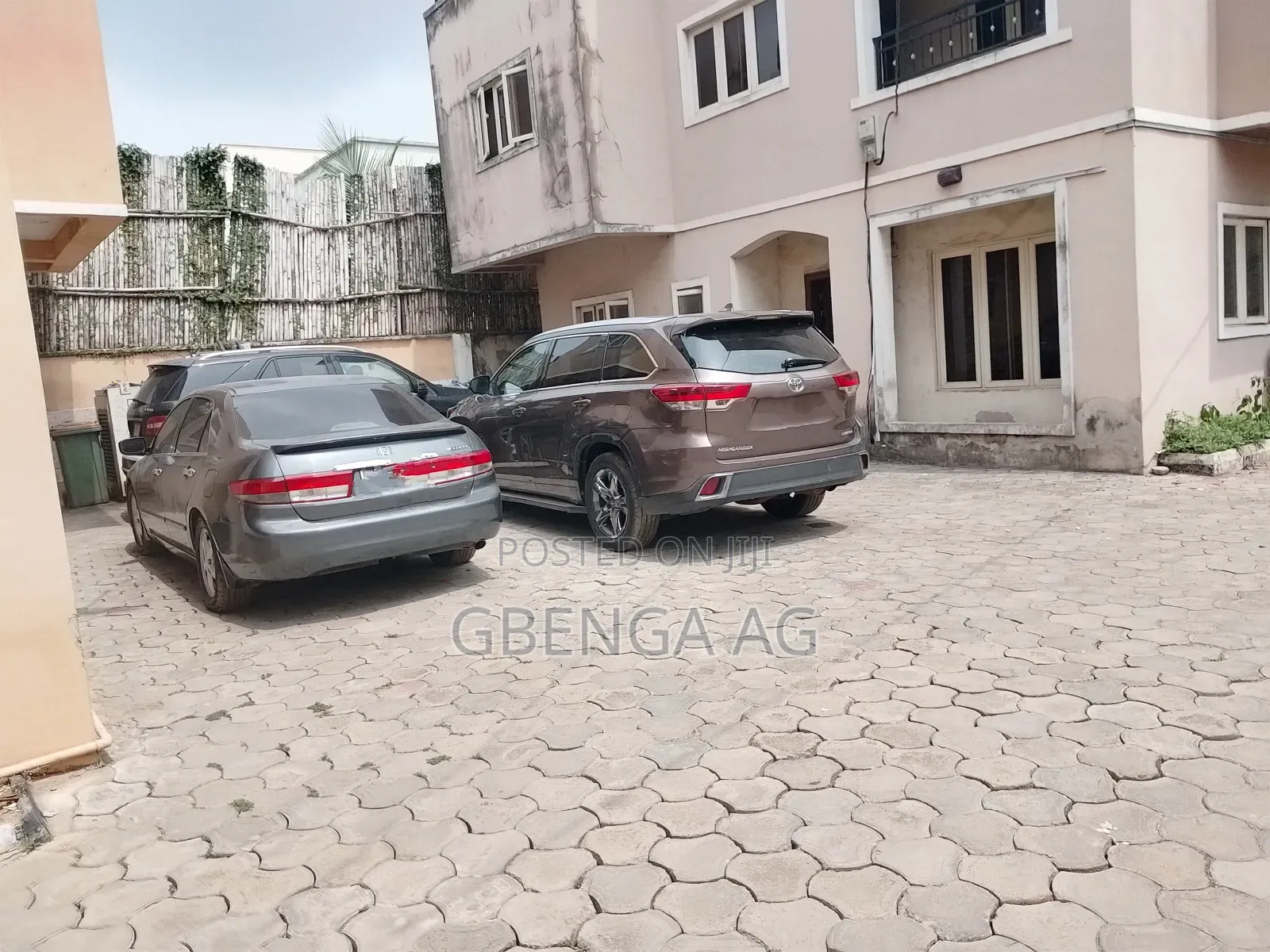 5bdrm Duplex in Gra for sale in Ikeja GRA
