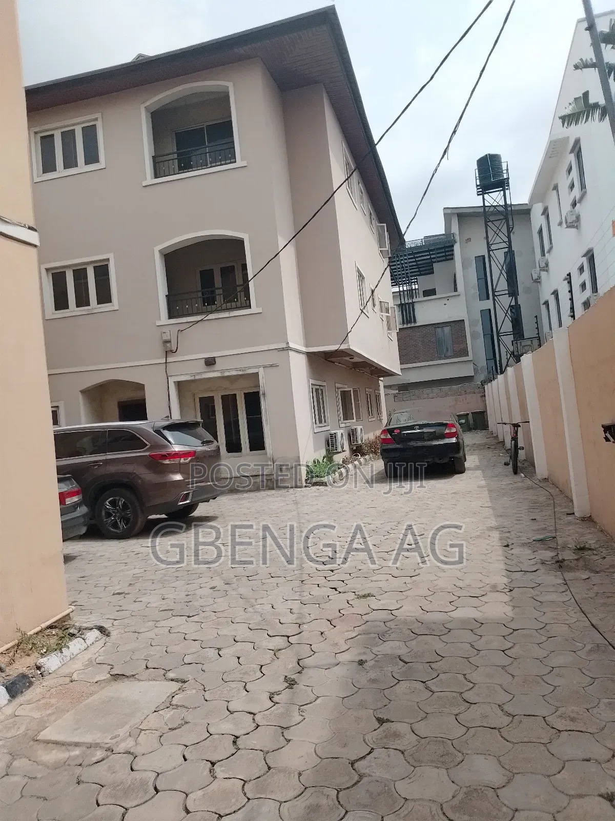 5bdrm Duplex in Gra for sale in Ikeja GRA