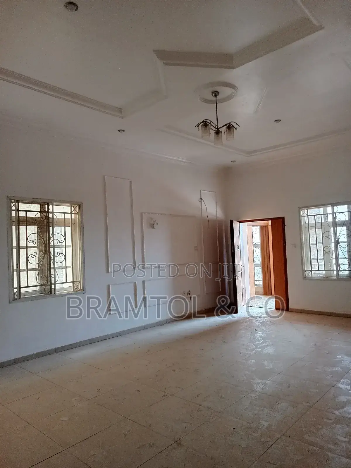 3bdrm Block of Flats in Plus Bq, Wuye for rent in Wuye