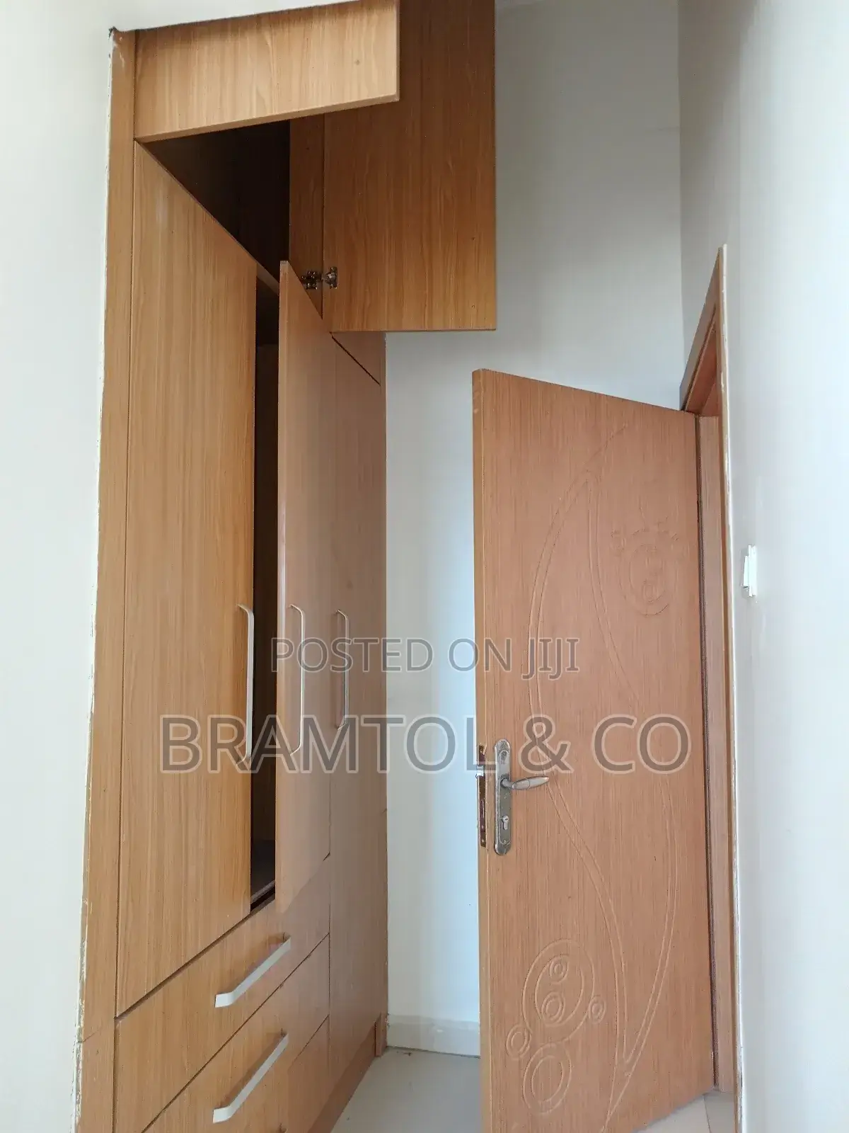 3bdrm Block of Flats in Plus Bq, Wuye for rent in Wuye