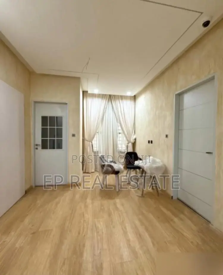 5bdrm House in Guzape District for sale in Guzape District