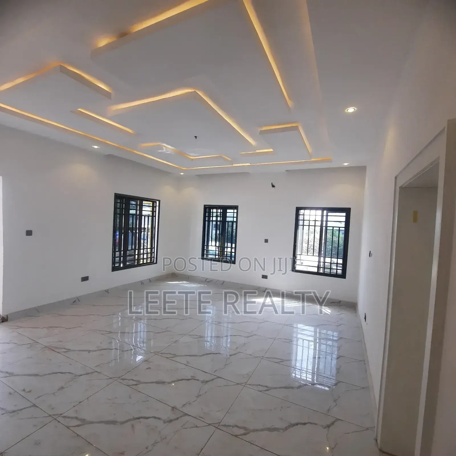 5bdrm Duplex in Jabi for sale in Jabi