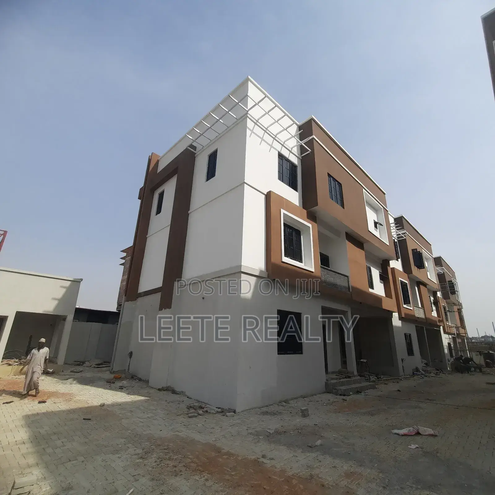 5-Bedroom Terrace Townhouse With Bq in Guzape District