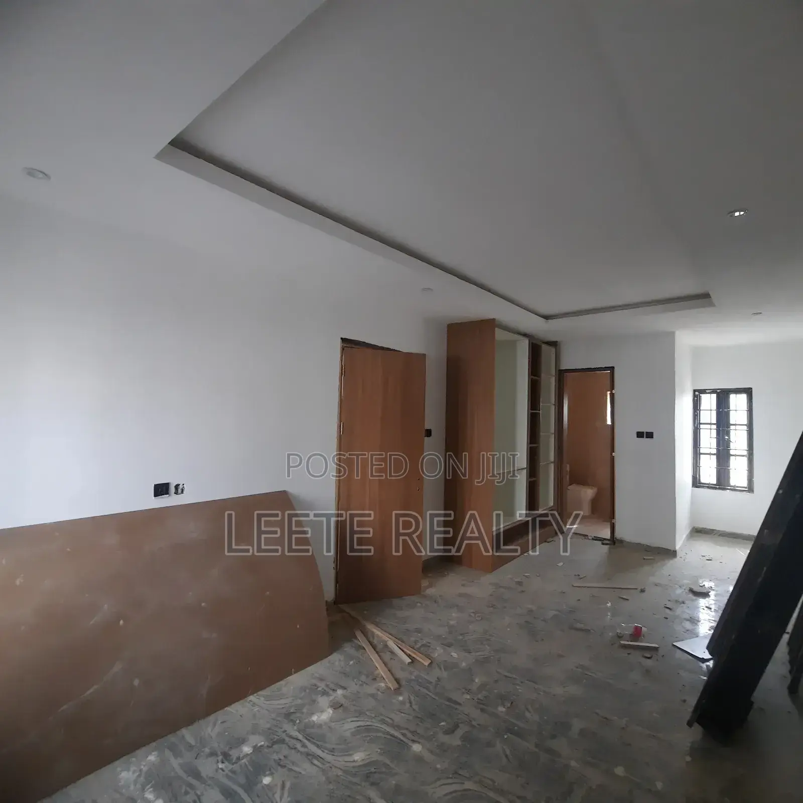 5-Bedroom Terrace Townhouse With Bq in Guzape District