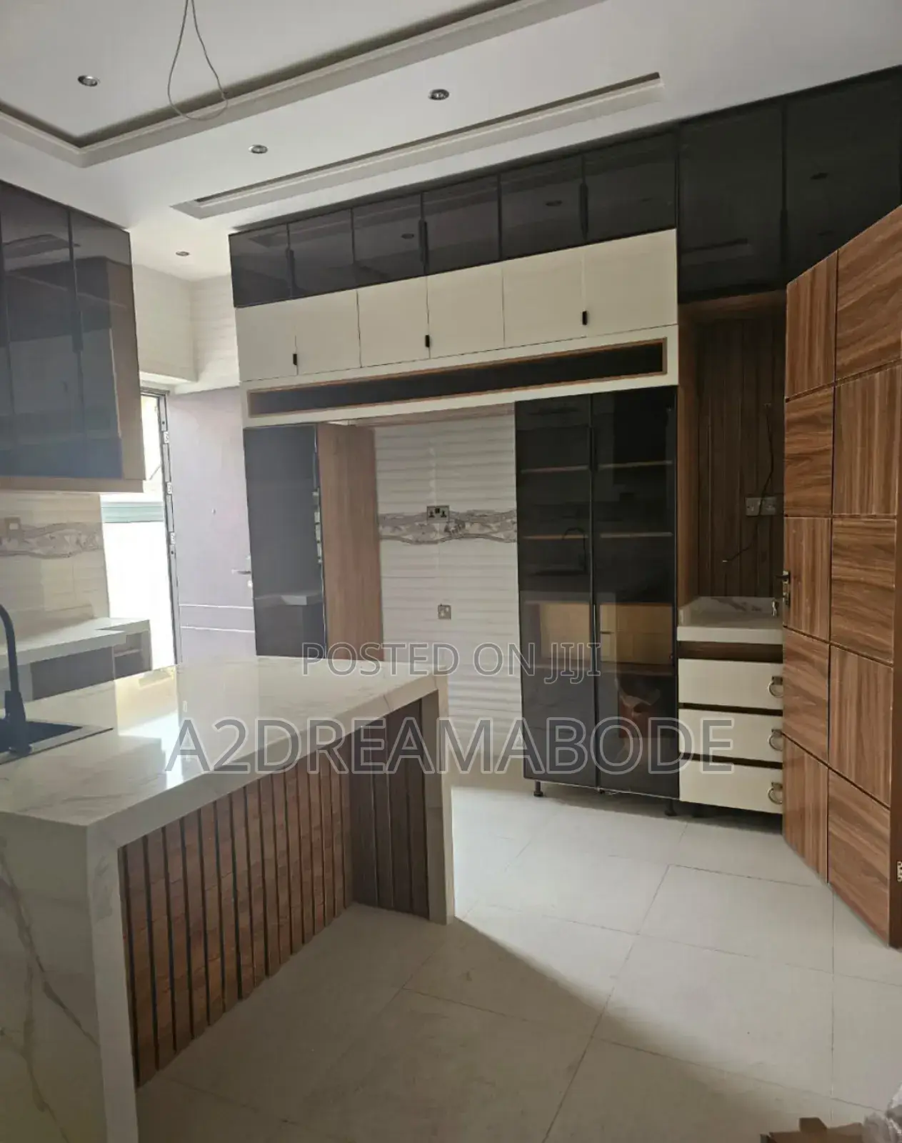 5bdrm Duplex in Magodo Phase 2 for sale in GRA Phase 2 Shangisha