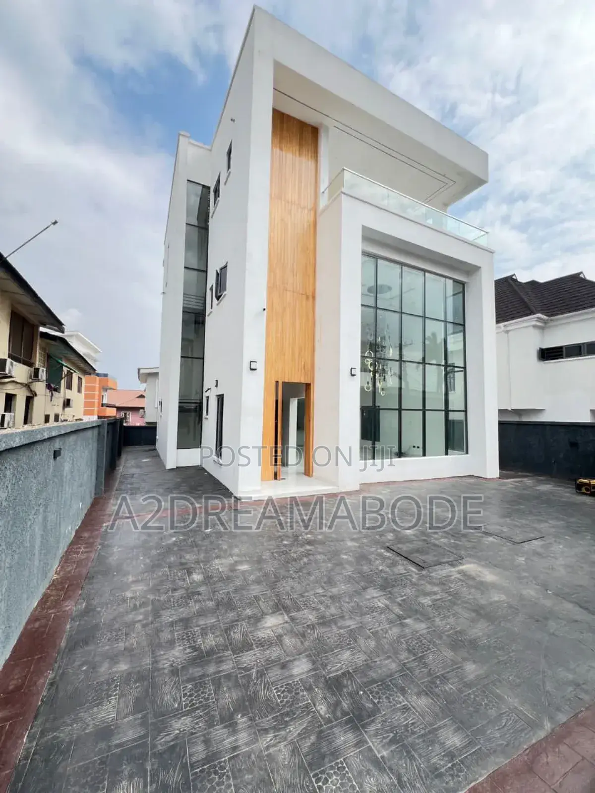 4bdrm Duplex in Magodo Phase 2 for sale in GRA Phase 2 Shangisha