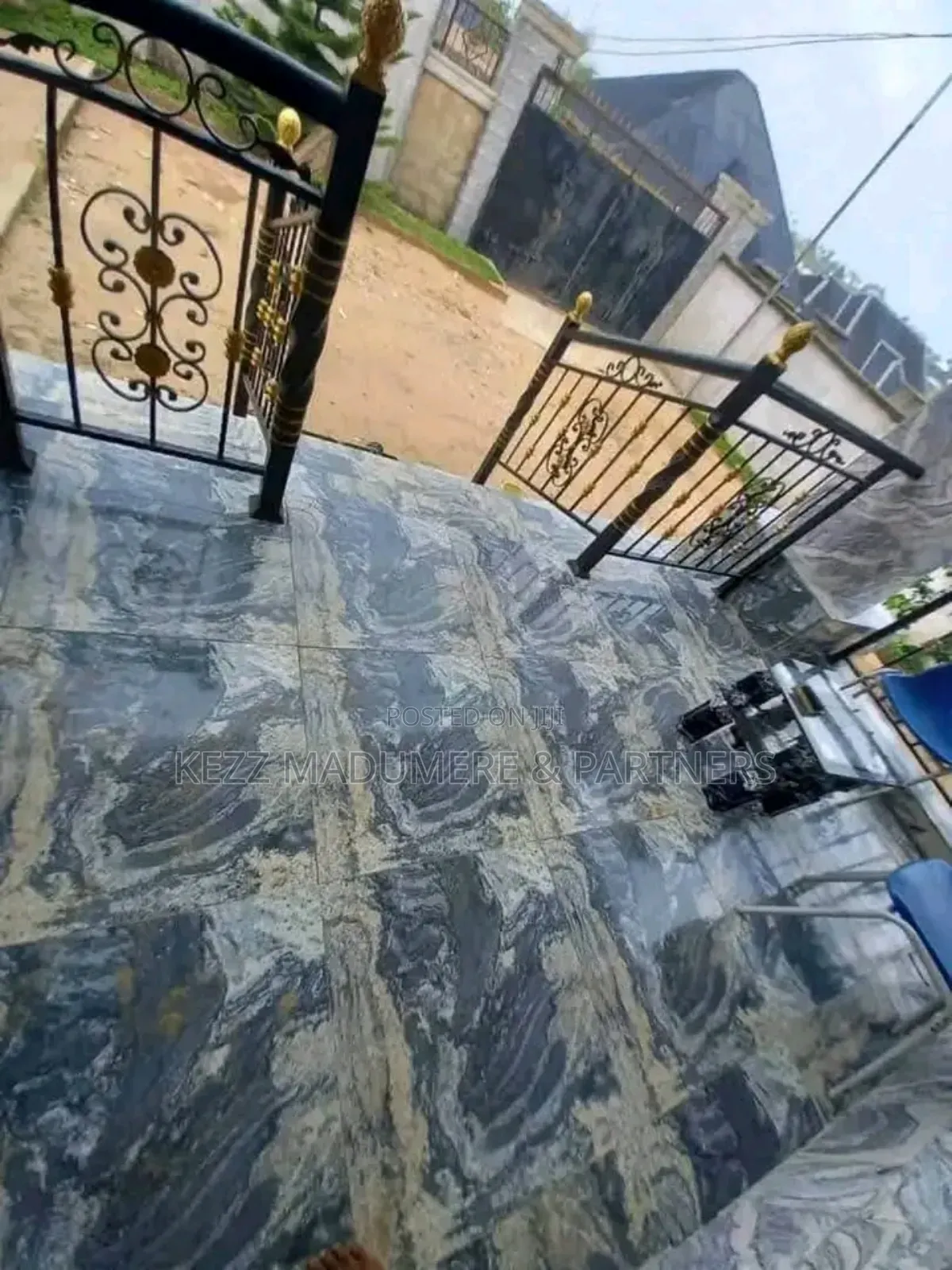4bdrm Bungalow in Ekpri , Nsukara, Off for sale in Uyo