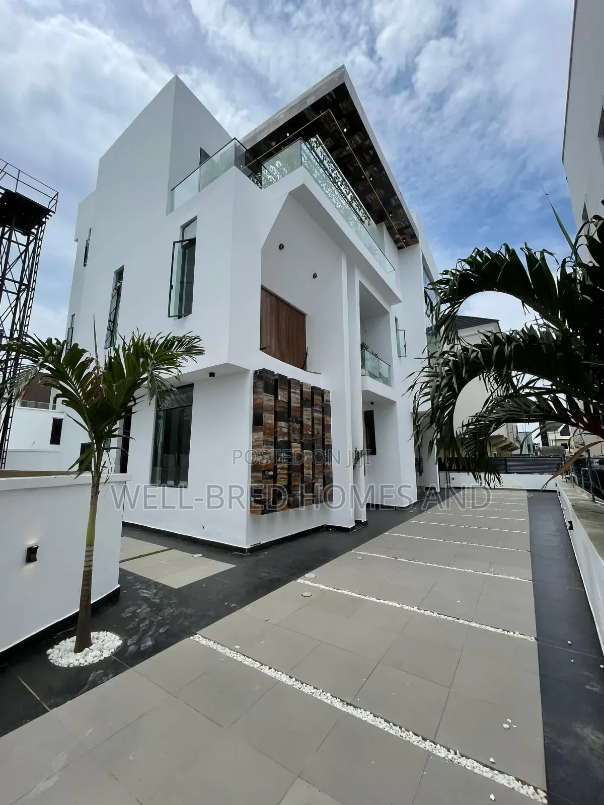 6bdrm Duplex in Osapa London Lekki for sale in Lekki