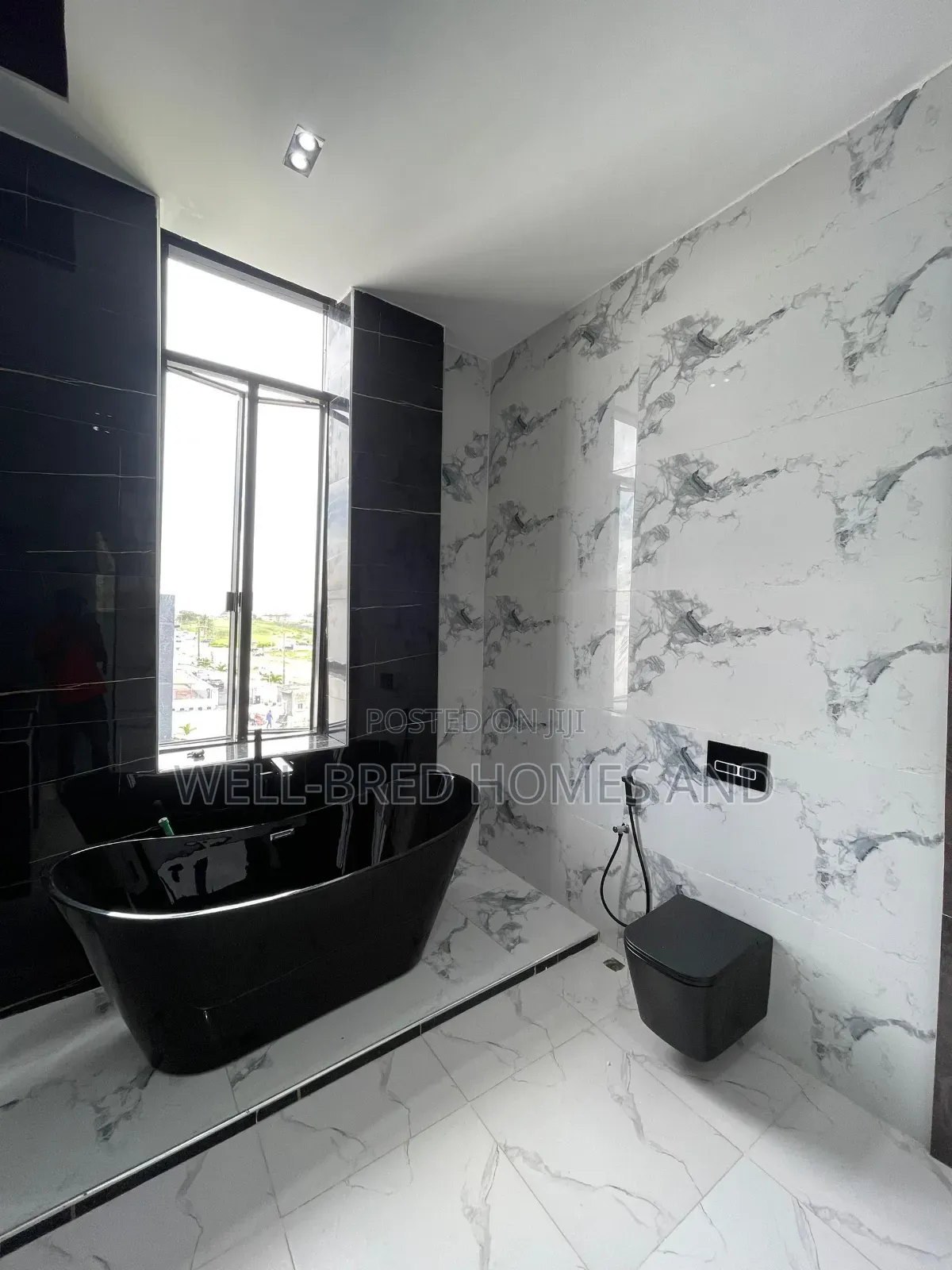 6bdrm Duplex in Osapa London Lekki for sale in Lekki