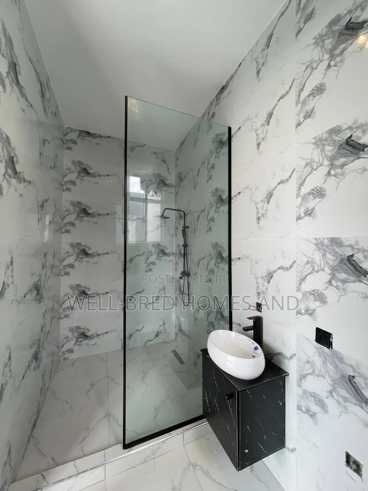 6bdrm Duplex in Osapa London Lekki for sale in Lekki