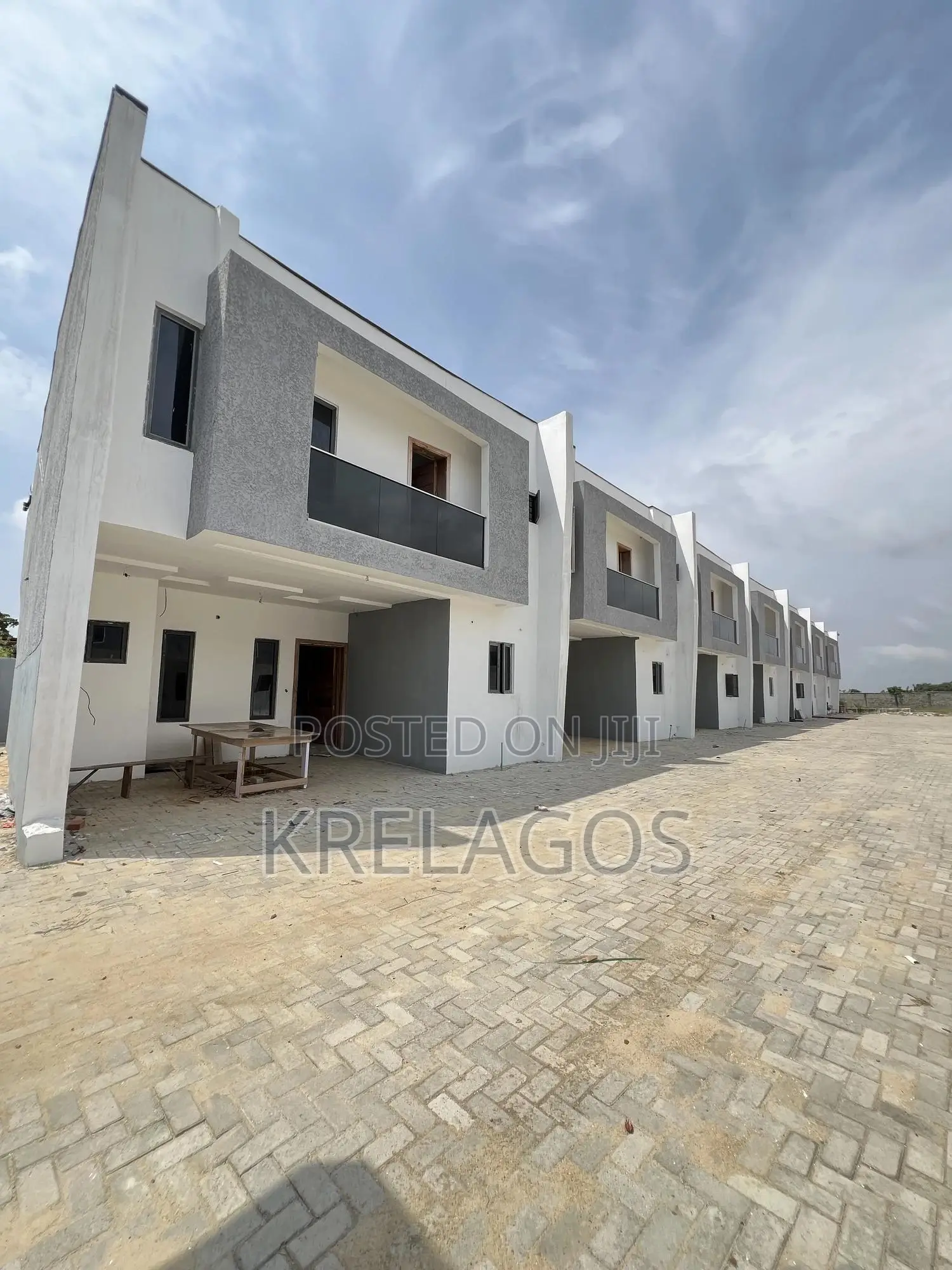 3bdrm Duplex in Abraham Adesanya Estate for sale in Abraham Adesanya Estate