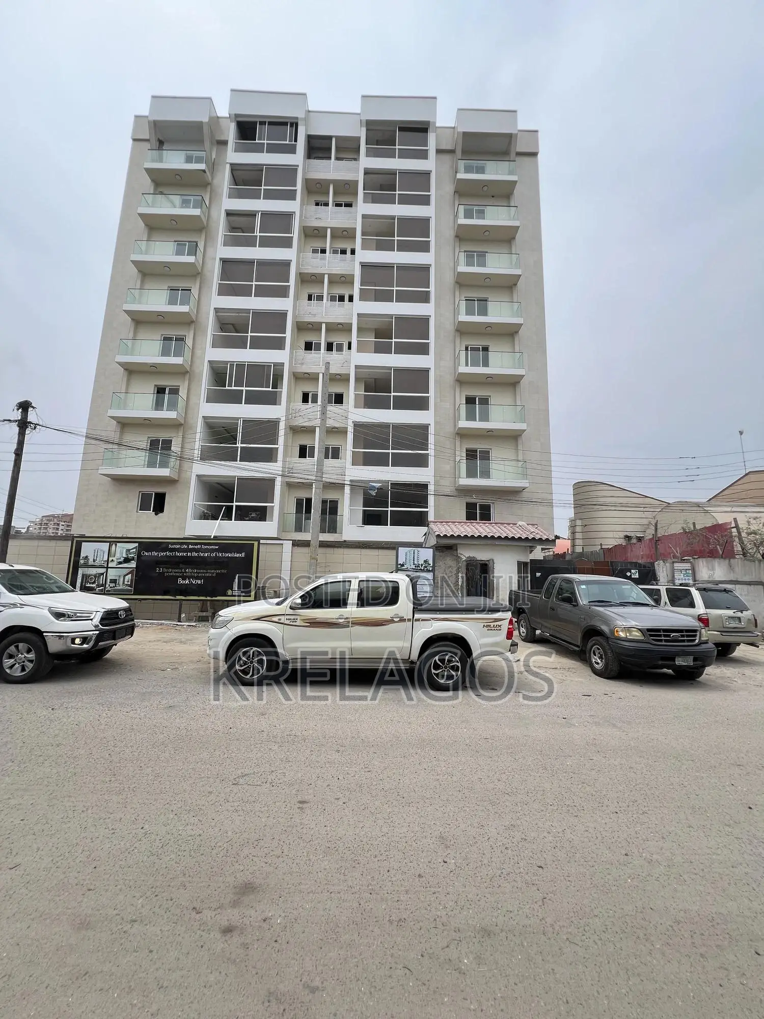 2bdrm Apartment in Akin Adesola for sale in Akin Adesola