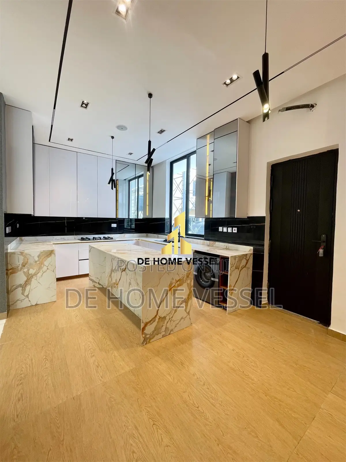 5bdrm Duplex in Osapa london for sale in Osapa london
