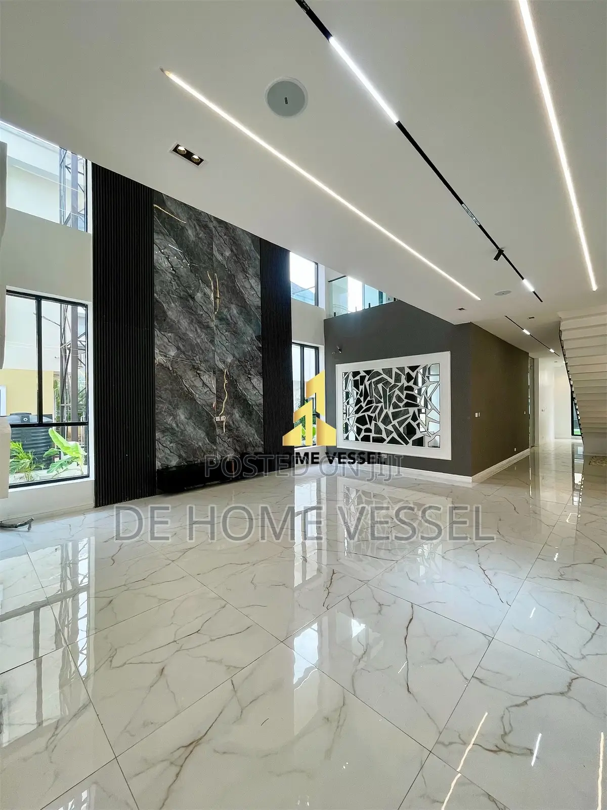 5bdrm Duplex in Osapa london for sale in Osapa london