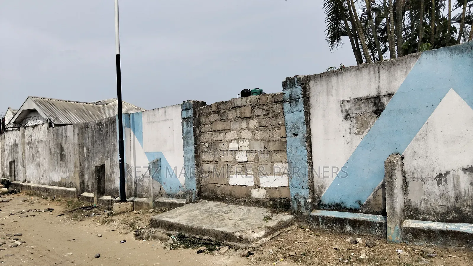 For Sale : 81⁄2 Plots Off Stadium Rd, Ph in Uyo