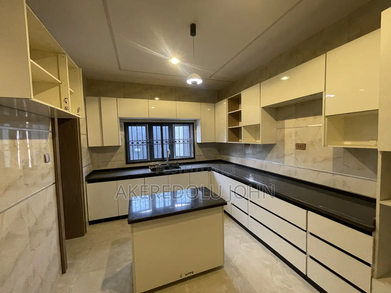 4bdrm Townhouse/Terrace in Jahi for sale in Jahi