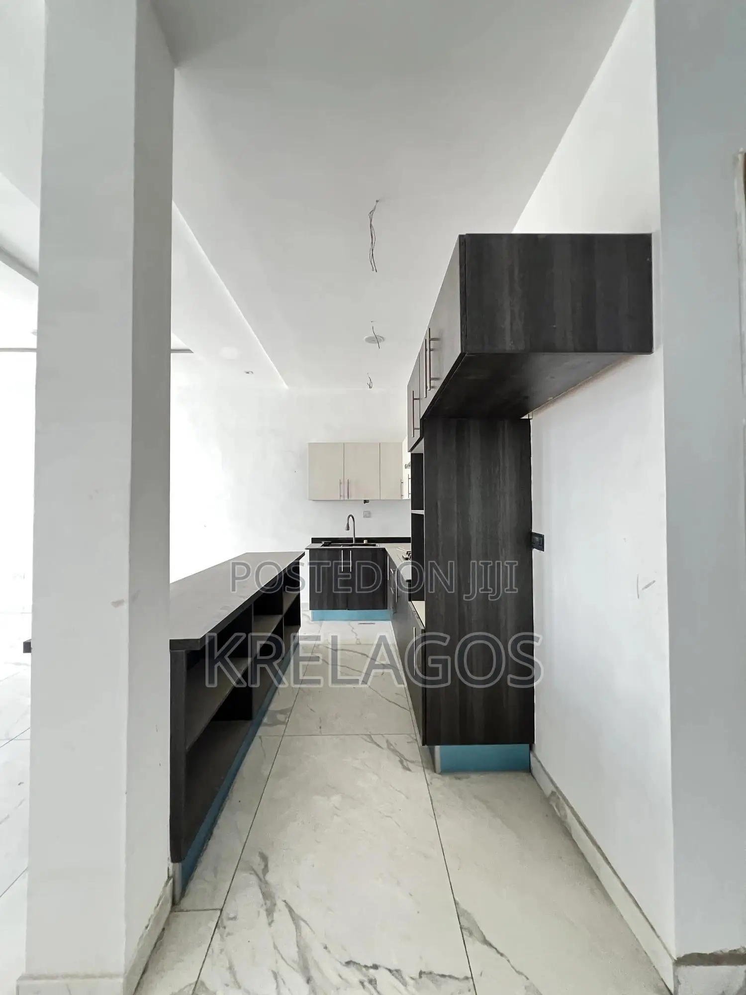4bdrm Duplex in Ikate for sale in Ikate