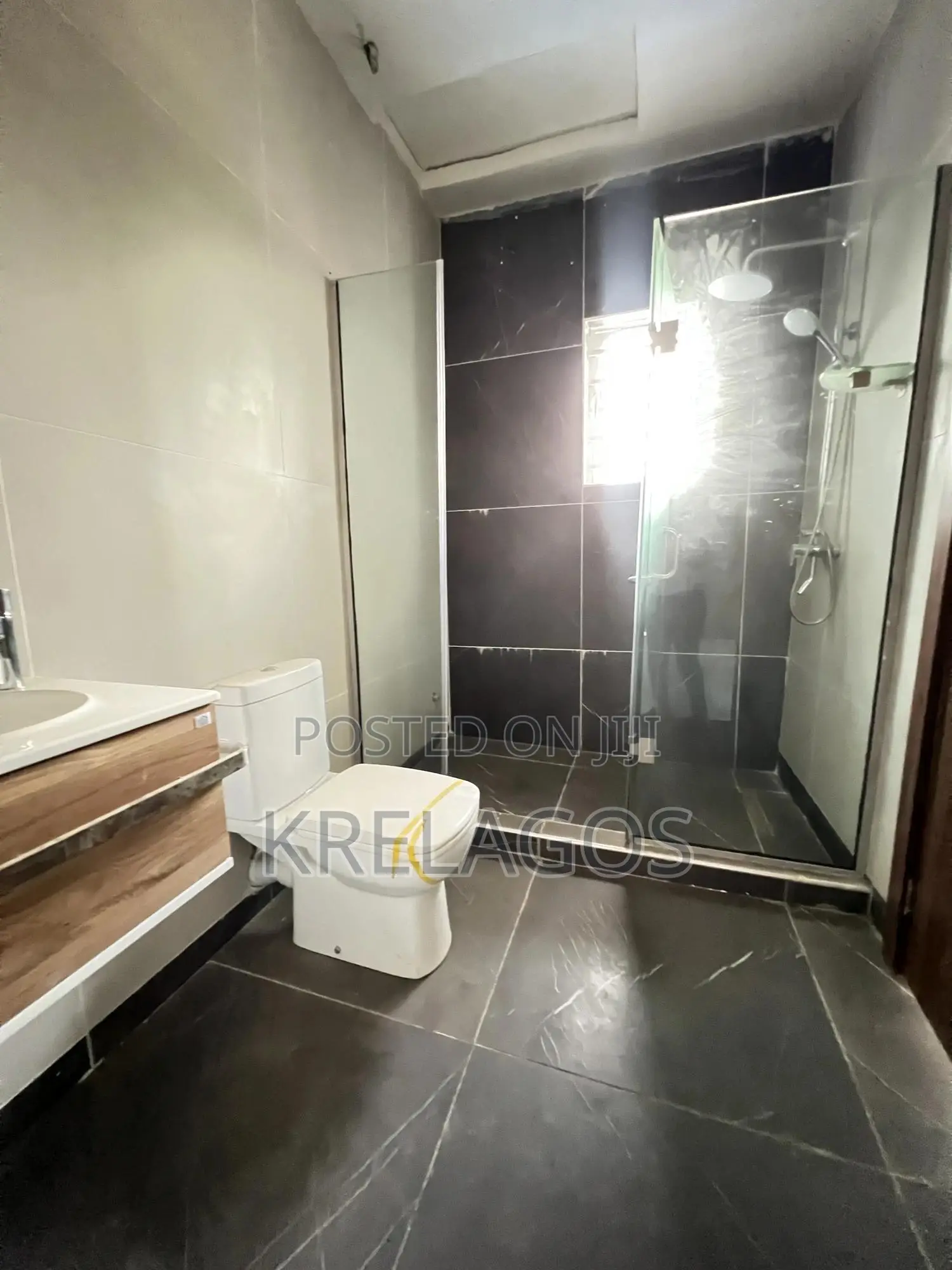 4bdrm Duplex in Ikate for sale in Ikate