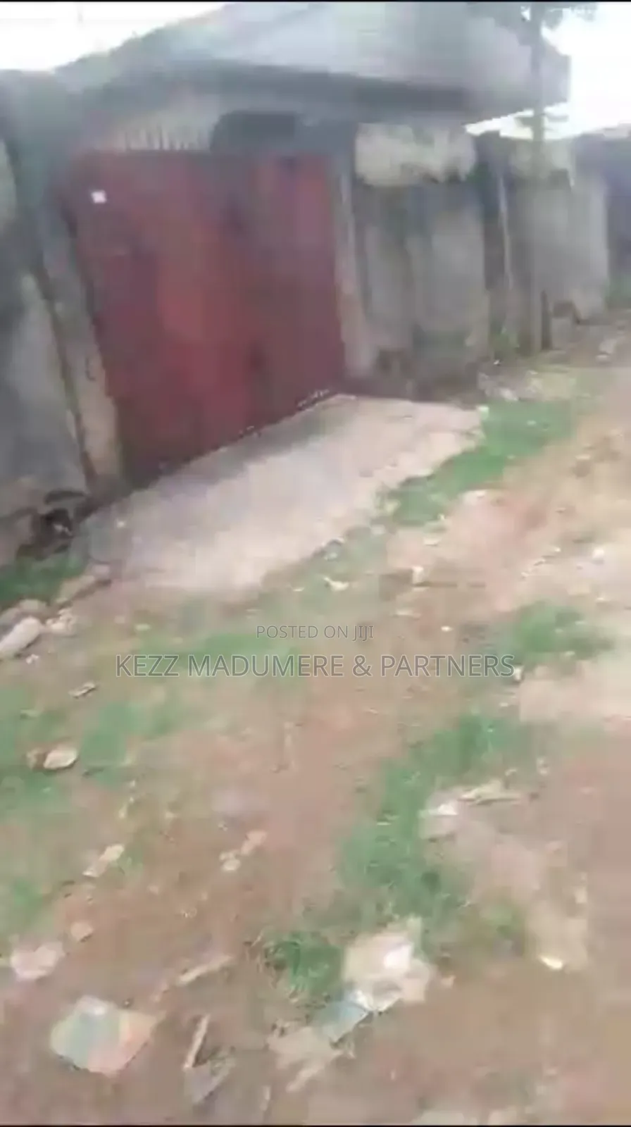 8bdrm Bungalow in World Bank Estate, for sale in Umuahia