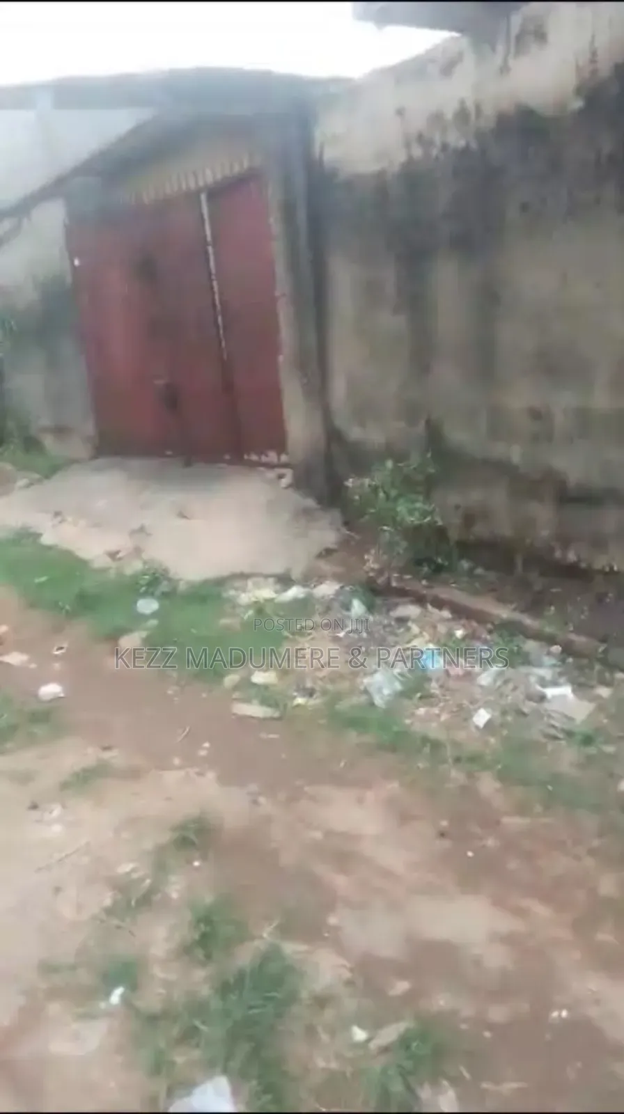 8bdrm Bungalow in World Bank Estate, for sale in Umuahia