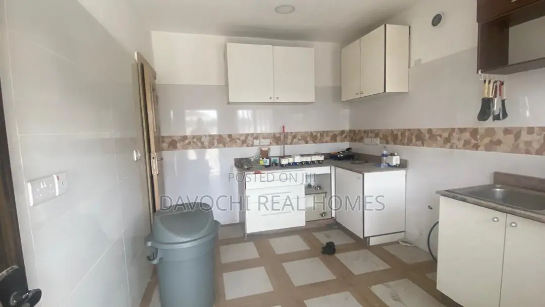 3bdrm Duplex in Chevron Drive, Lekki for rent in Chevron
