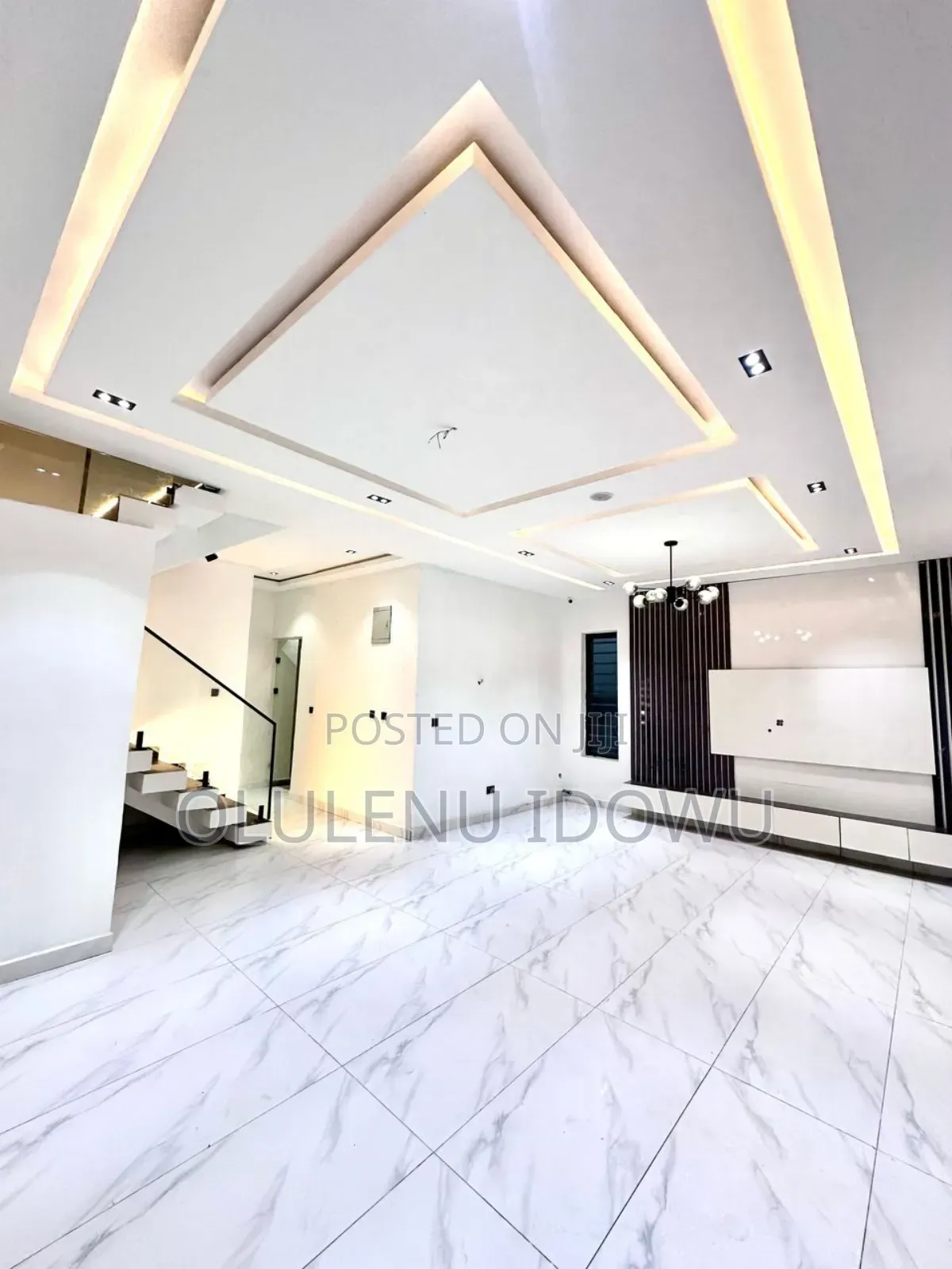 Furnished 5bdrm Duplex in Idado for sale in Idado