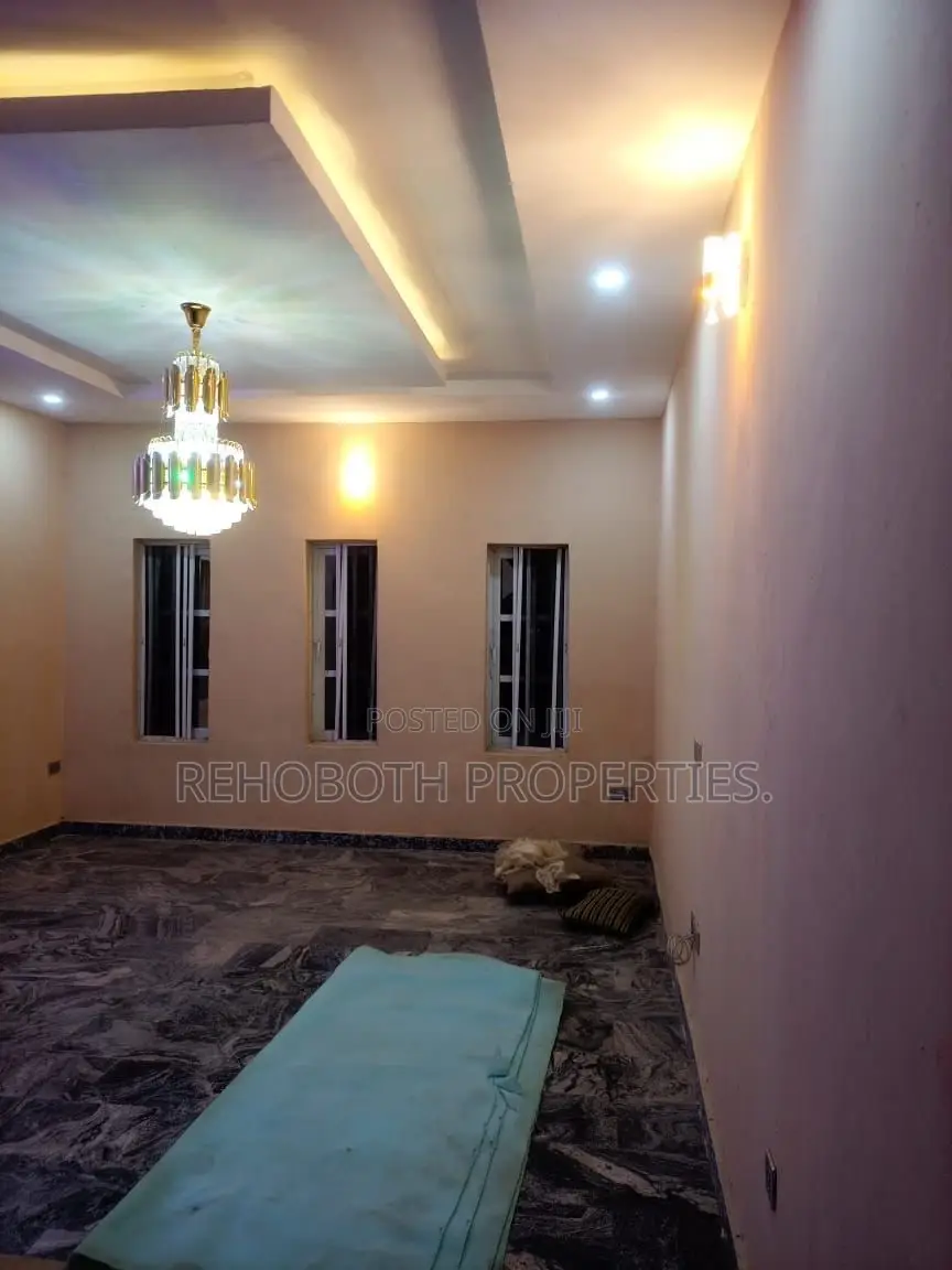 4bdrm Duplex in Omololu Oluloyo, Ibadan for rent in Ibadan