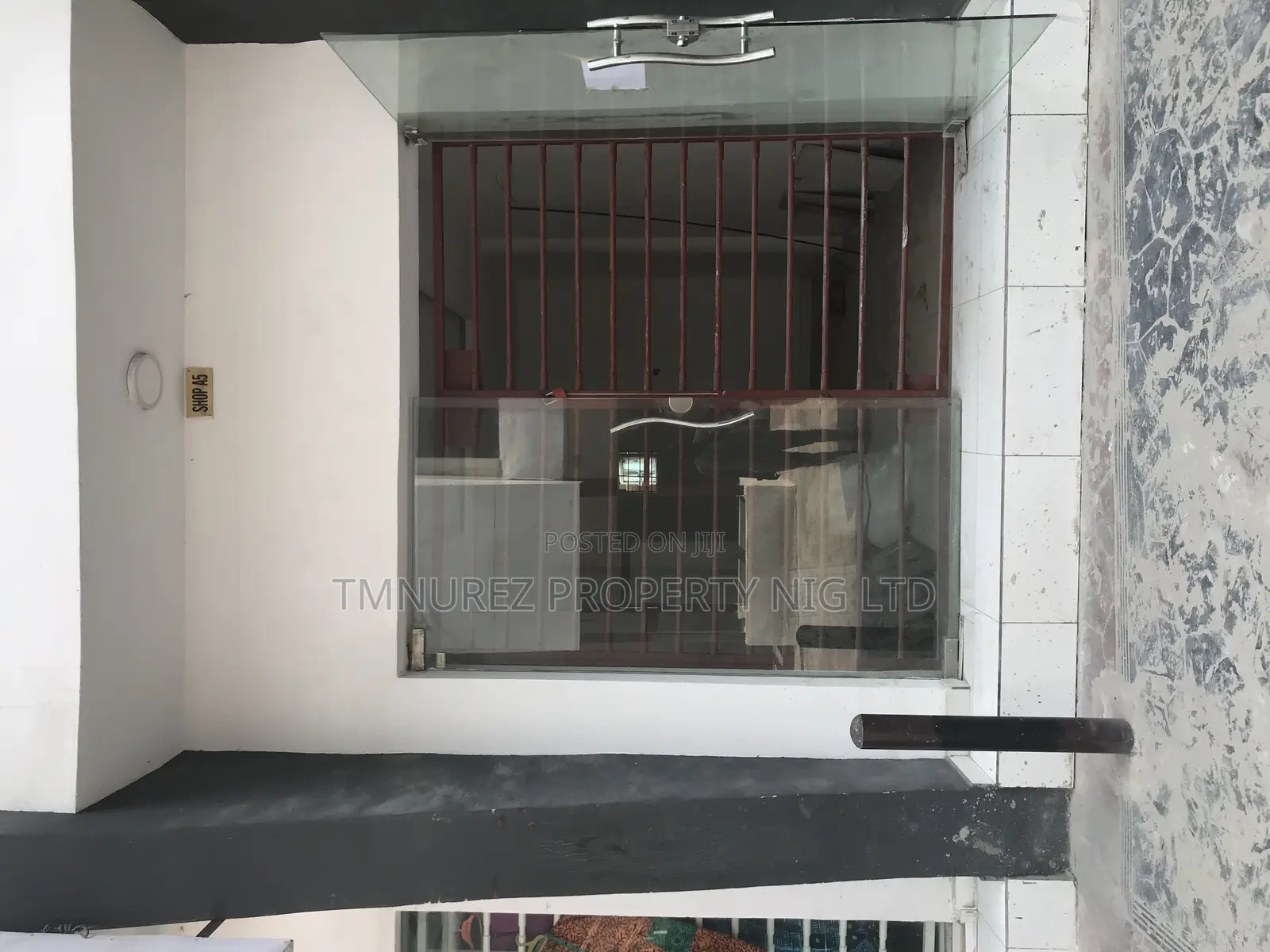 Shop Groundfloor for Rent at Agungi in Agungi