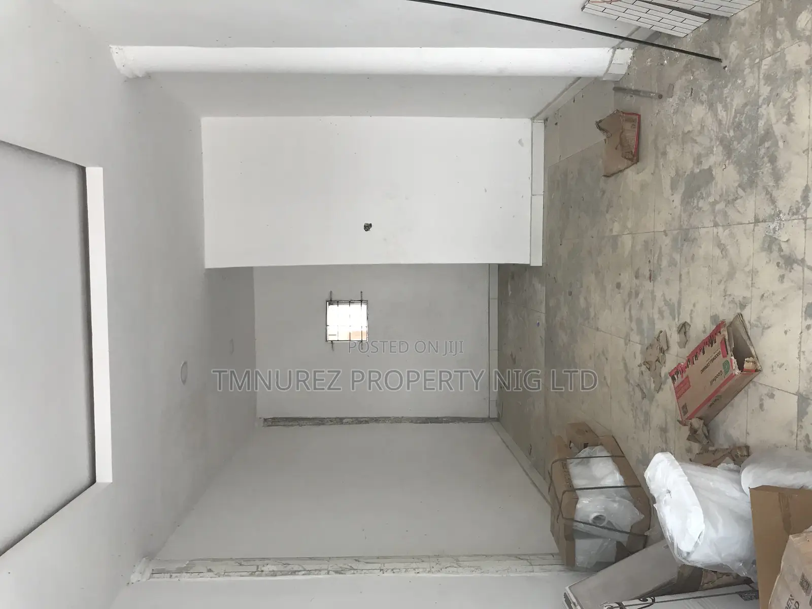 Shop Groundfloor for Rent at Agungi in Agungi