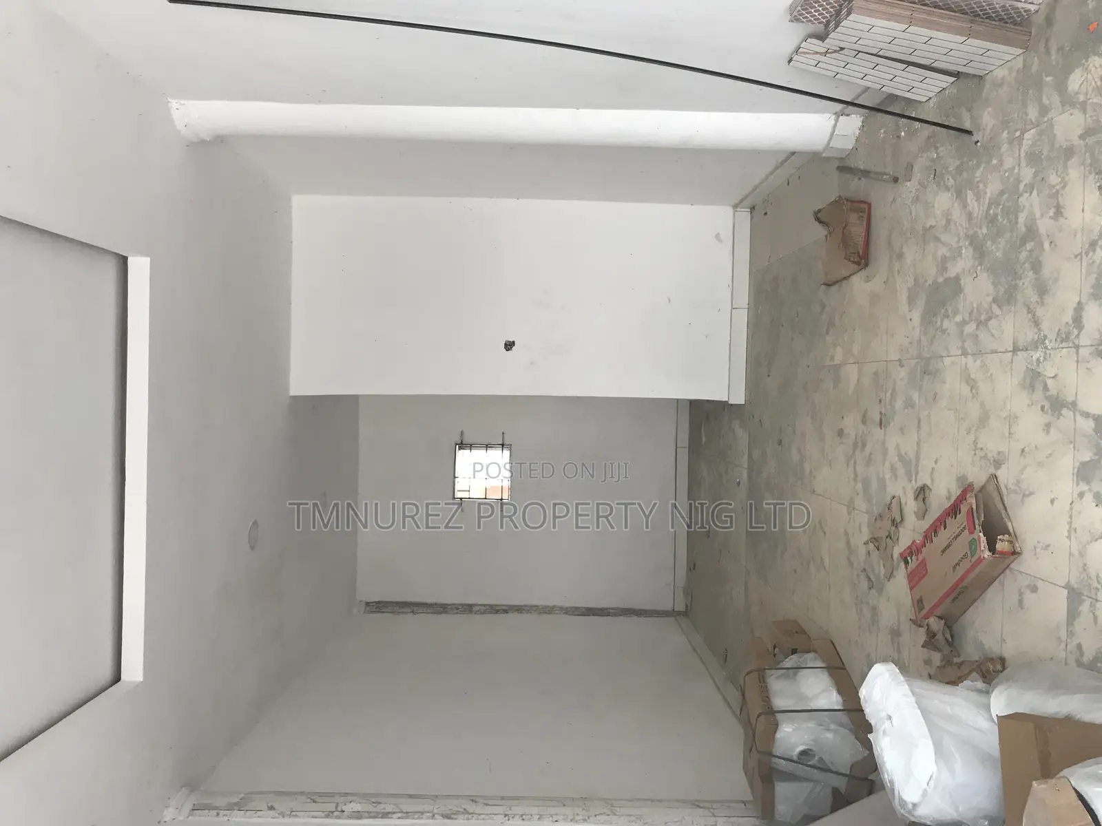 Shop Groundfloor for Rent at Agungi in Agungi