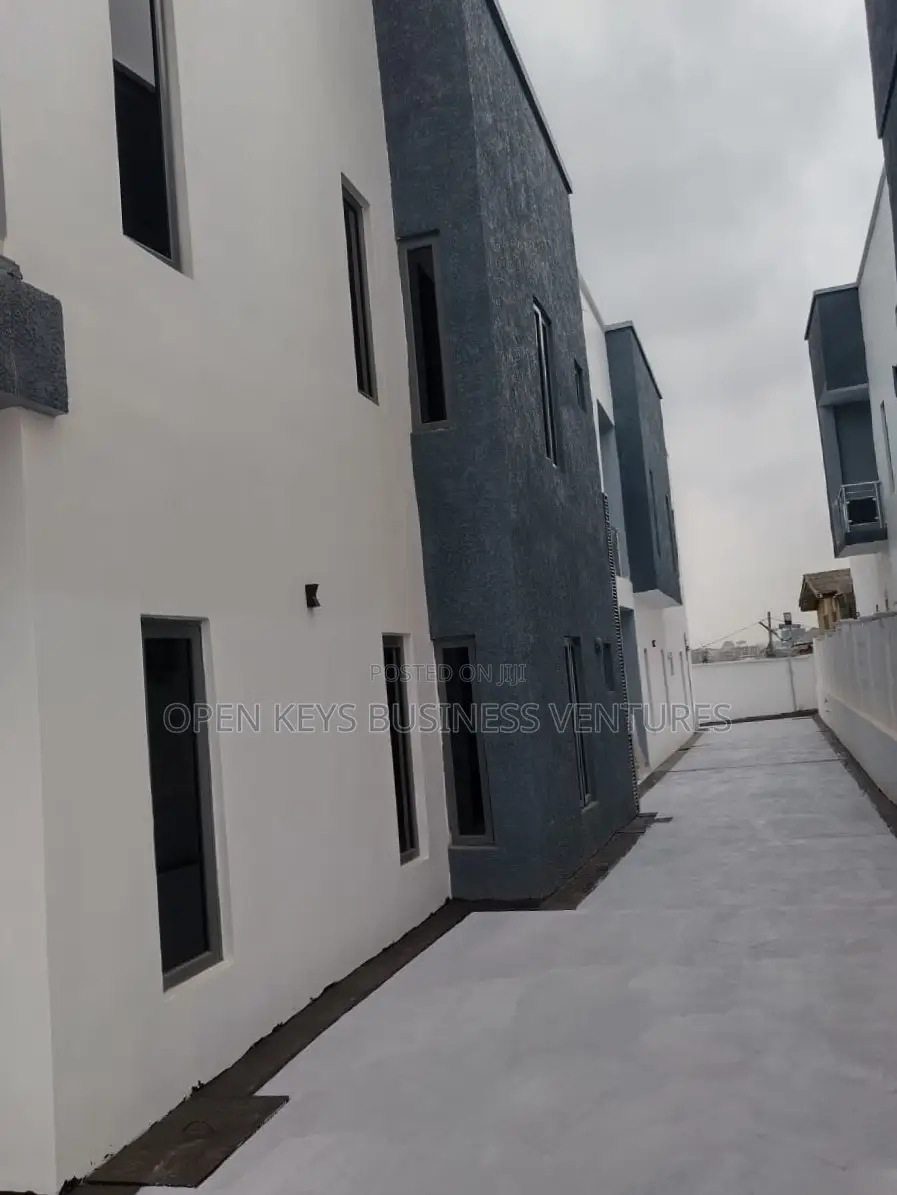 Furnished 4bdrm Duplex in Lere Adigun Gra, Akobo for sale in Akobo