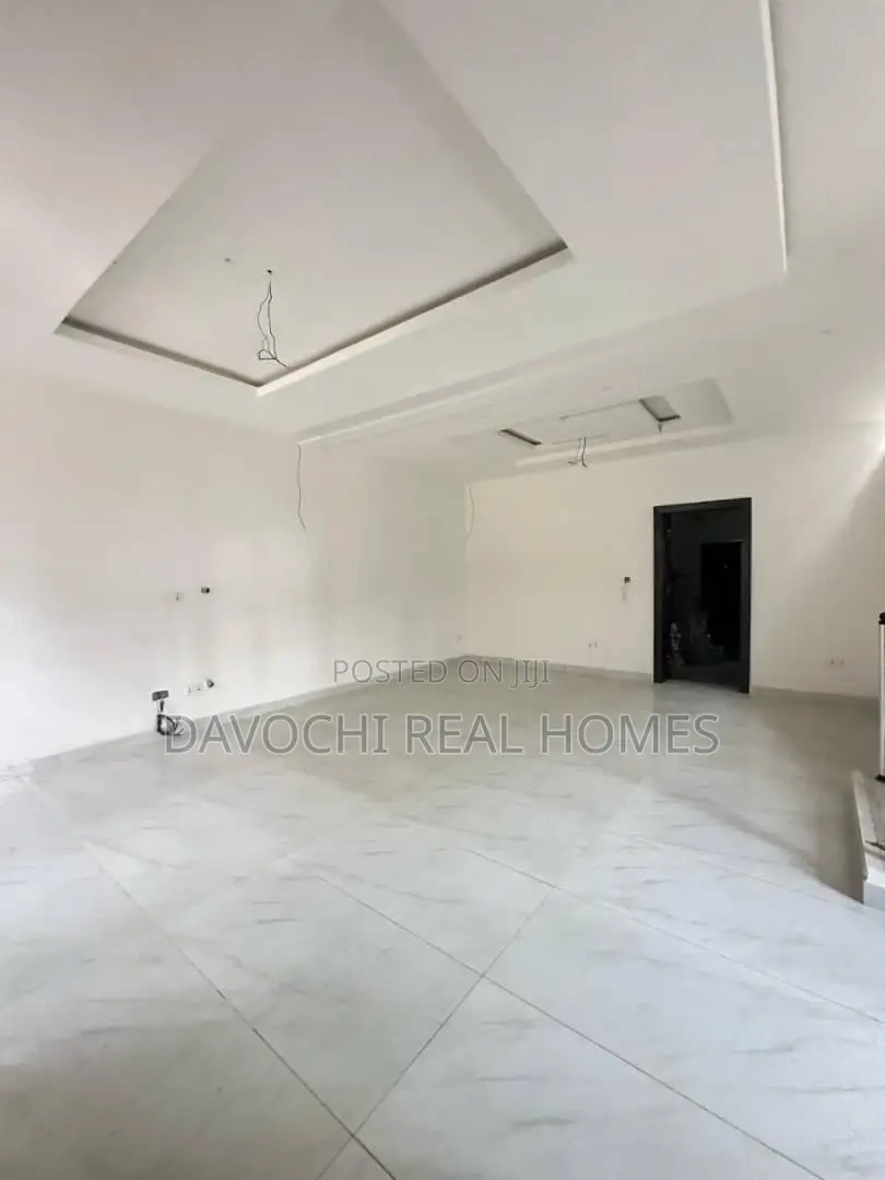 5bdrm Duplex in Freedom Way, Lekki for sale in Lekki Phase 1